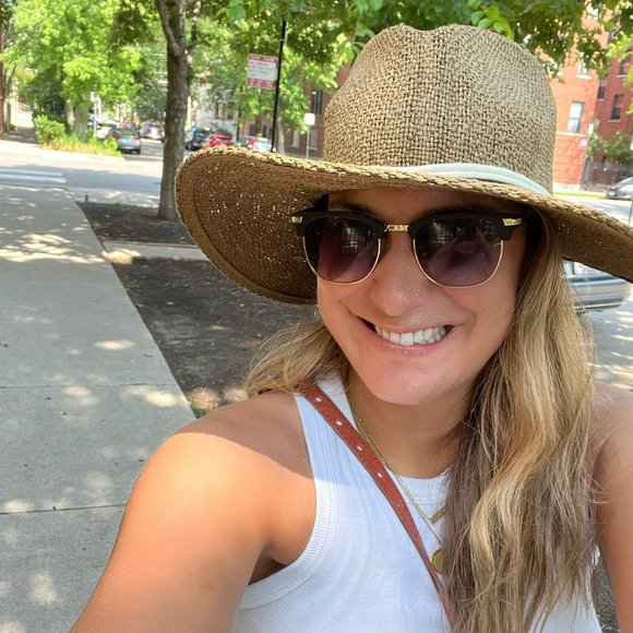 Like This Listing to Bookmark My Closet - Picture 1 of 1